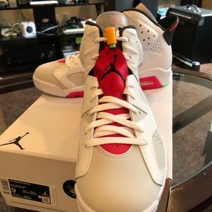 SOLD Jordan 6 Hare size 9